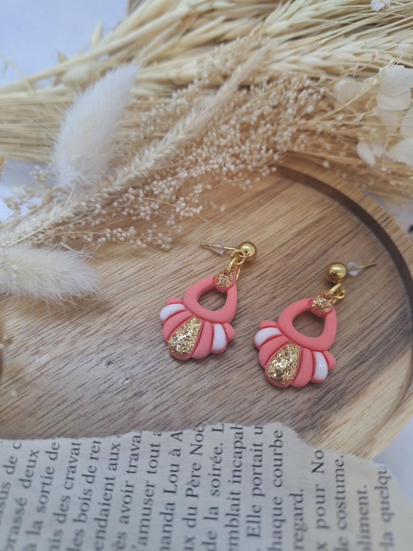 Boucle corail & pailette