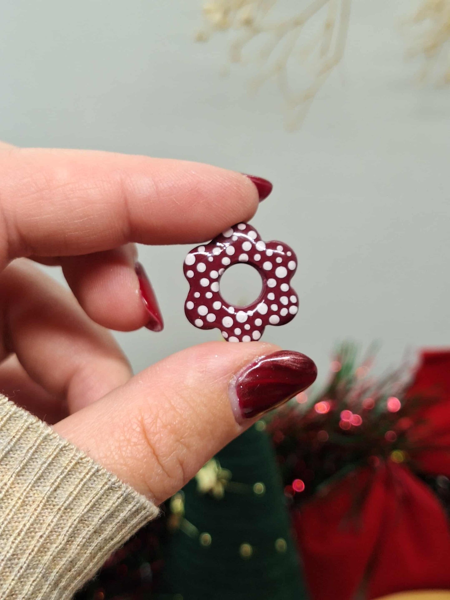 Pampille - FLORA - Bordeaux à pois blanc.